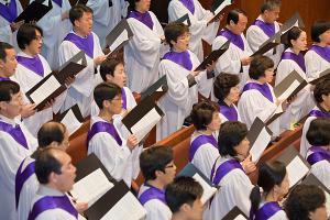  고난주간 특별성회 첫째날