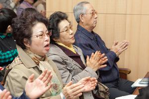  주일 2부예배 (박아브라함 원로목사 명예철학 박사학위 수여식)