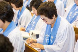  주일 3부 권사임직예배