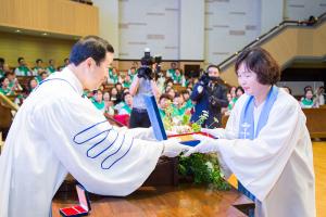  주일 3부 권사임직예배