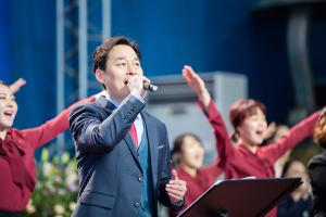  승리의 날 및 출판감사예배