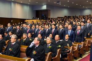  주일 3부 '장로장립, 안수집사임직예배'