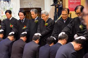  주일 3부 '장로장립, 안수집사임직예배'