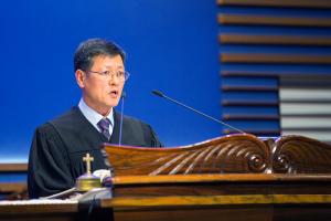  주일 3부 '장로장립, 안수집사임직예배'