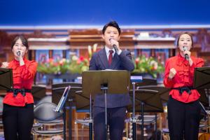  고난주간 특별집회 '2권 만화 출판 감사예배'