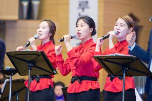  고난주간 특별집회 '2권 만화 출판 감사예배'