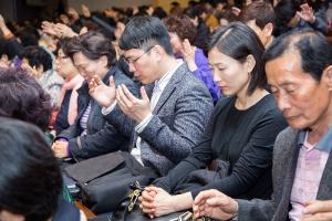  고난주간 특별집회 '2권 만화 출판 감사예배'