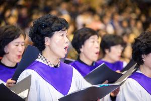  고난주간 특별집회 '2권 만화 출판 감사예배'