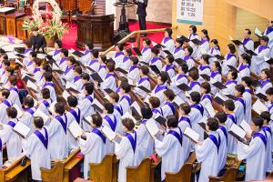  고난주간 특별집회 '2권 만화 출판 감사예배'