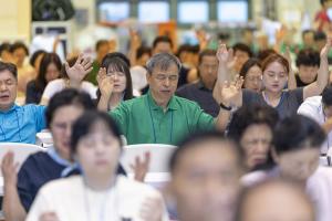  하계대성회 둘째날 새벽예배