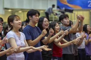  하계대성회 셋째날 찬양기도회